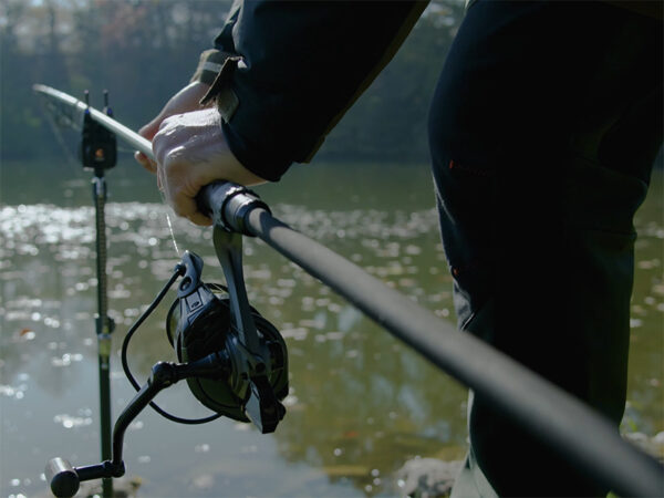 Delphin ETNA Camo LongSHOT+360cm/3,35lbs/2 Teile – Bild 8