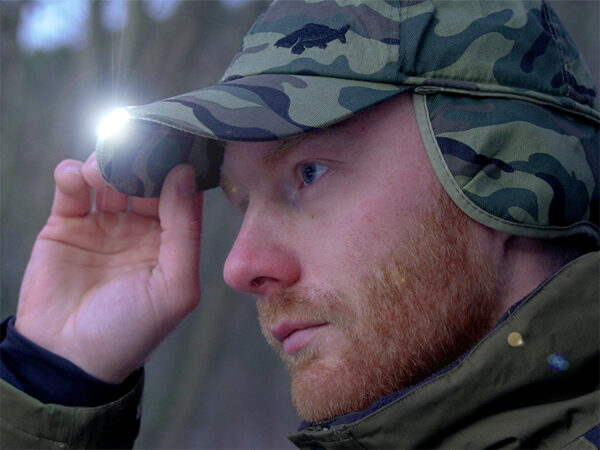 Delphin OutLINE Camo Winter-LED- KappeUNI – Bild 8